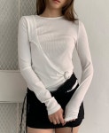 stl C버클 여성 슬림 라인 티셔츠 : 무드인모먼트