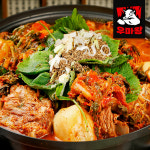 얼큰한 가마솥 감자탕 대용량 3kg 1팩+1팩 전통 직화 감자탕 뼈해장국 : 다이닝폭스