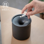 휴대용 재떨이 자동차 가정용 실외 냄새 뚜껑이 편리한 미니 2X 세라믹 거치대 업소용 진한여재떨이-초흑색 : 단골직구002