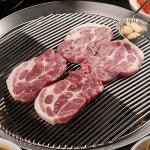 유황먹은돼지 한돈 냉장 목살 숯불용 500g : 유황먹은돼지