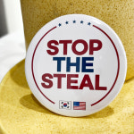 패션의 완성은 애국! 핀버튼 뱃지 stop the steal 스탑더스틸 태극기 : 멸공샵