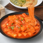 매콤달콤 오리지널 쌀떡볶이 캠핑 밀키트 : 더모이라