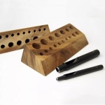 유명 블랙 월넛 원목 베이스 가죽 펀치 보관 랙 전기 주름 기계 다림질 스탠드 : 십팔팔플렉스