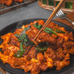 이설오 닭갈비 명품 춘천닭갈비 닭다리살 캠핑요리 홈파티 1kg (500g 2봉) : 성실푸드몰
