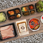 솔밭생수식당 캠핑고기세트 삼겹 바베큐세트 30년 전통 시래기된장찌개 밀키트 : 솔밭생수