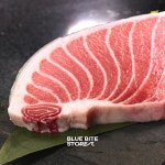 참다랑어 도로 통뱃살 블럭 참치회 900g~1kg 1번도로 2번도로 3번도로 4번도로 블럭 50상 냉동참치  블루바이트스토어 : 블루바이트 스토어
