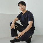 병원 간호복 유니폼 쿨스판 V넥 베이직 스크럽복 치과 병원복 간호사복 물리치료사복 : 오렌지가운