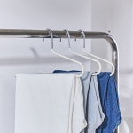 베스트하임 제넥스 어깨뿔방지 논슬립 옷걸이 20P 라운드 니트 티셔츠 가디건 정장 바지걸이 : 주식회사 베스트하임