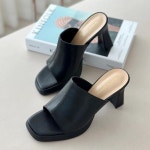 [J1041] 새로이클라쓰 소가죽 스웨이드 스퀘어 오픈토 미들힐 뮬 힐 슬리퍼 : 새로이클라쓰