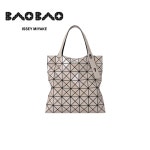 바오바오 이세이 미야케 프리즘 메탈릭 토트백 AG527-46 Greige : ZENIYASHOP