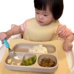 자기주도 매트 일체 가운 이유식 유아식 턱받이 : 좋은건좋은이유가있다