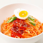 참도깨비 부산 장안사 뜨락 비빔 칼국수 5인분세트 칼국수생면1kg + 비빔장500g 칼빔면 손칼국수 맛집 : 참도깨비