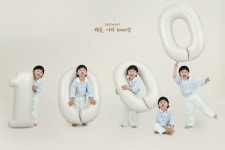 1000일 풍선 사진 컨셉 아기 사진 생일 기념일 촬영 아기성장앨범 위드어스스튜디오 : 위드어스스튜디오