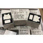 HF152F 005 1HT 610 555 ; 012 1HS 024 1HST 22FA 5V/12V/24V 16A/17A 릴레이 4핀 HF152F 005-1HT 610 : 모던무드마켓