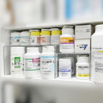 (완제 약선반) 약국 조제실 약장 정리 선반 - 라지, 스몰 : 코지파마시