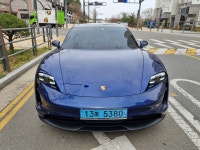 포르쉐 타이칸 4S 신차 렌트 5인승 종합보험 가입완료 : 케이비넘버원렌트카