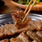 식탐 왕 양념갈비 숯불고기 돼지 멍석말이 구이 400g : 비긴어스 FnH