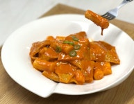 [자연담소] 신풍시장할머니떡볶이 최고급 생크림듬뿍 로제떡볶이650g : 대갈촉상회