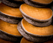 황금 찰보리빵 25g 선물박스 경주 보리빵 간식 경주빵 특산품 선물 아침 식사 대용 : 황금찰보리빵 본점