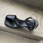 [G3461] 여성 스퀘어 반쪽 스트랩 7CM 미들힐 샌들 : 새로이클라쓰