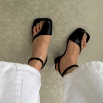 [G3461] 여성 스퀘어 반쪽 스트랩 7CM 미들힐 샌들 : 새로이클라쓰