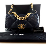 [중고명품아마레스]라지 샤넬 19 숄더백AS1161 : AMARES