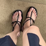 [H3496] 여성 바캉스 오픈토 쿠션 스트랩 조리샌들 : 새로이클라쓰