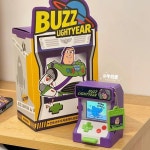 원래 토이 스토리 버즈 라이트 이어 게임 콘솔 스피커 장난감 Roadblock Ligh 무선 충전기 애니메이션 그림 모델 장식 장난감 : 한강무역상사6