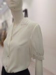 [나이스클랍] 오픈카라 쇼트슬리브 블라우스 A252PWB516 : 롯데이천 나이스크랍