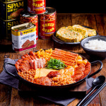 [빨간음식연구소] 햄폭격 부대찌개 밀키트 530g 2팩 (2,3인분) : 빨간음식연구소