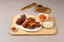 돼지 통미니족 300g 미니족발 통족발 보쌈 : 어반농수산