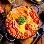 [빨간음식연구소] 햄폭격 부대찌개 밀키트 530g 2팩 (2,3인분) : 빨간음식연구소