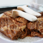 뼈대 있는 진짜 돼지 왕구이 뜯어먹는 수제 양념 갈비 포천 이동 식 1.2kg, 1개 : 마켓친구