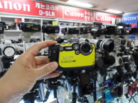 니콘 디지털카메라 S70 (렌즈 안튀어나오는 디카 / 먼지많은곳 사용 적합한 카메라 / 카센터 / 자동차 공업사 디카/ 메모리/ 카드리더기포함)... 