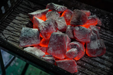 베트남 리치 백탄 참숯 비장탄 10KG 업소용 식당 펜션 바베큐 비장탄 : 숯총각