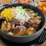 청춘 왕갈비탕&얼큰장터국밥 혼합4팩 소고기 국밥 밀키트 : 청춘생고기
