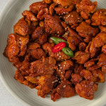 매콤 양념 닭갈비 간장 닭갈비 250g 반찬 간편식 야식 춘천닭갈비 : 뼈장인