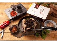 [닭/오리 선택] 능이백숙 4인세트(반찬2종/찰밥/산양산삼즙 포함) : 약산궁 명가