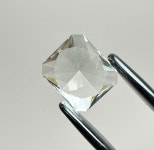 [프레지올라이트] 5.65캐럿/ 11.4x9.8x7.8mm/ 미디엄사이즈의 아름다운 천연 그린 수정 : 해솔잼