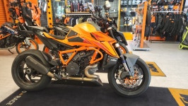 [팩토리엠][장착비포함] KTM 1290 슈퍼듀크 3세대 / 1390 슈퍼듀크 카본 밸리팬 : 모토홀릭 KTM