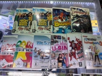 [중고] Wii 위 닌텐도 니드포 DDR 하이스쿨 노래방 10개 세트 (소품 수집 진열) : GWORLD STORE