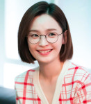 [ ARTIST 시리즈 ] 이츠모 베스트셀러 아티스트 티타늄 원형 동글이 가벼운 여자 연예인 안경 안경테 : 마노모스안경  건대본점