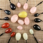 천연 남방 옥 마사지 도구 에너지 스톤 롤러 에그 공장   5 개 : 미주세파