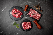 이베리코 돼지고기 600g 꽃목살 갈비살 등심덧살 황제살 항정살 삼겹살 : 육성고 식육점