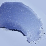 트리 헛 이국적인 블룸 시어 슈가 스크럽 각질 제거 바디 스크럽으로 죽은 건조한 피부를 제거하여 부드럽고 수분이 풍부한 느낌을 줍니다... 