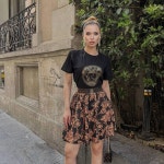 황금 엠보싱 우아한 통근 벨트 J5051 여성 의류 하프 스커트 정장 세트와 유행 짧은 소매 인쇄 스커트 : daheedahee