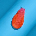 트리 헛 리치 키스 시어 슈가 스크럽 | 각질 제거 바디 스크럽으로 죽은 건조한 피부를 제거하여 부드럽고 수분이 풍부한 느낌을 줍니다 영양... 