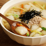 [리타방앗간] 생감자80% 쫄깃 담백한 감자옹심이1kg+육수대장 5봉 : 리타엔 리타방앗간