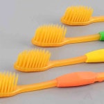 이안 4p 나노 덴탈케어 금 칫솔 2중미세모칫솔 : 이안2404