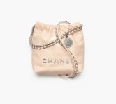 샤넬 CHANEL 22 MINI HANDBAG 샤넬 22 미니백 유광 카프스킨, 실버 메탈  베이지 AS3980 B19057 U3654 : 엘라런던